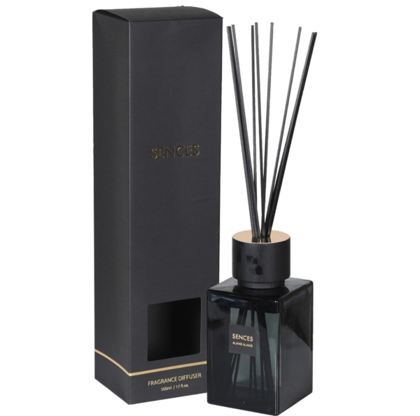 Our popular Large Onyx Diffuser comes in a stunning blue glass container. It boasts a unique fragrance that is both fresh, pure and rich, making it suitable for all seasons and occasions. Measuring H 17 cm (with sticks 38,5 cm) and D 8 cm, this generously sized diffuser offers an impressive longevity, ensuring you can enjoy its captivating scent for hours on end. Perfect for creating a warm and inviting atmosphere in any space. For optimal performance, it is recommended to flip the reeds regularly to refresh the fragrance and ensure an even scent distribution.For optimal performance, it is recommended to flip the reeds regularly to refresh the fragrance and ensure an even scent distribution.